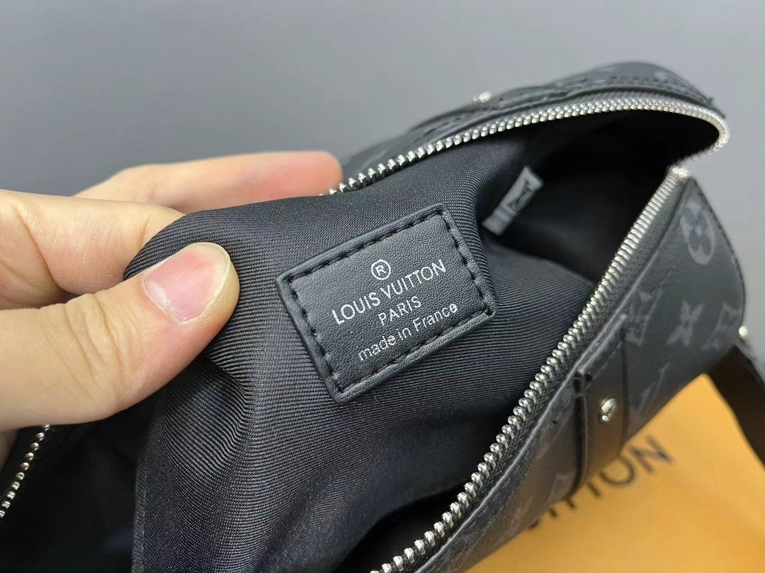 Louis CITY KEEPALL men and women bag size : 17 x 27 cm