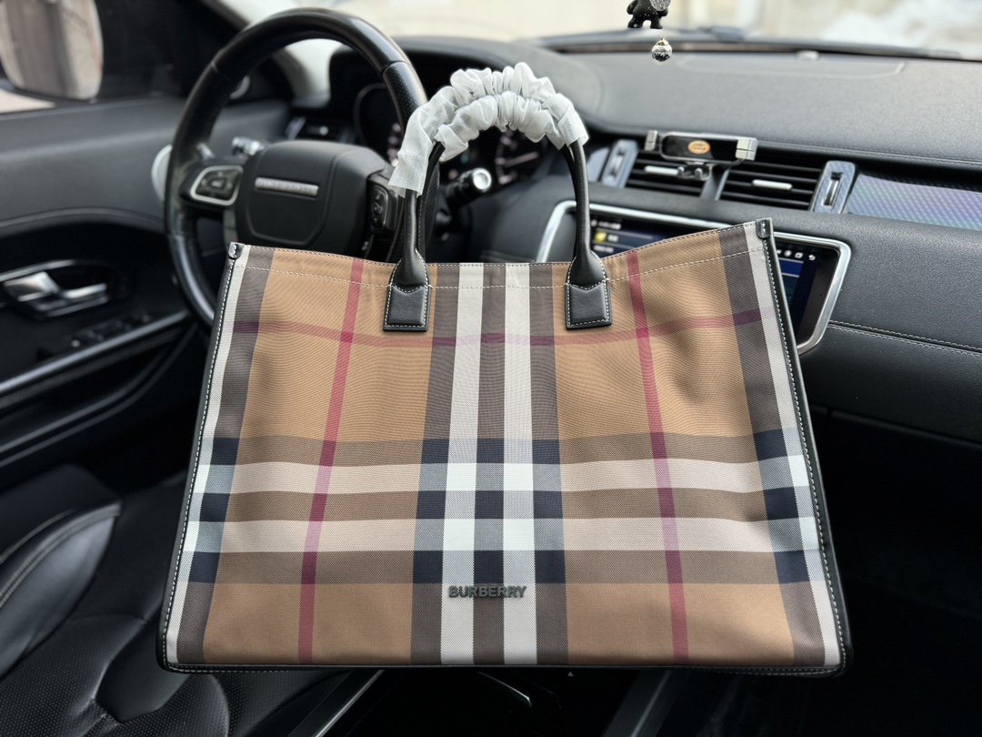 BB new arrival men and women tote bag size : 45X35X20cm