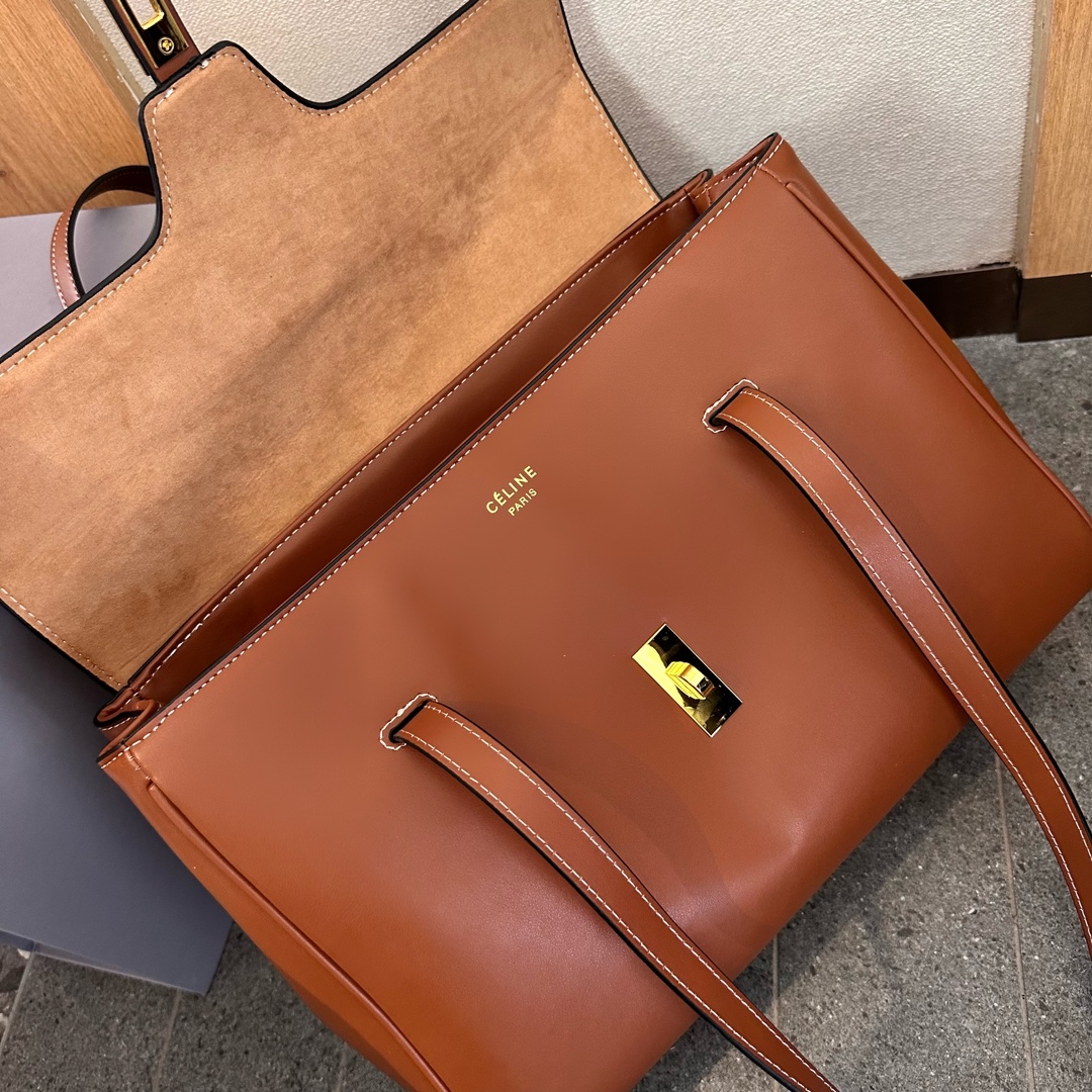 MEDIUM SOFT 16 BAG IN SMOOTH CALFSKIN TAN size: 33 * 25cm