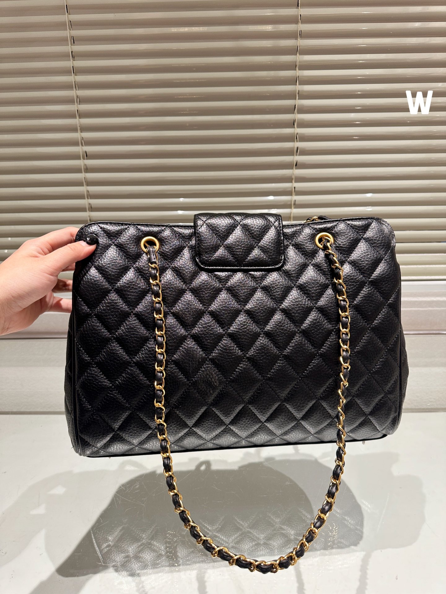 cc new arrival tote bag size : 36* 24 cm