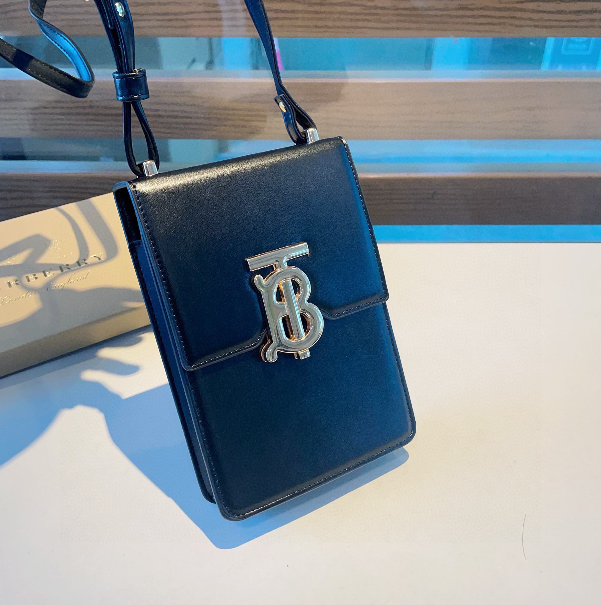 Bur new arrival phone bag (gold logo )