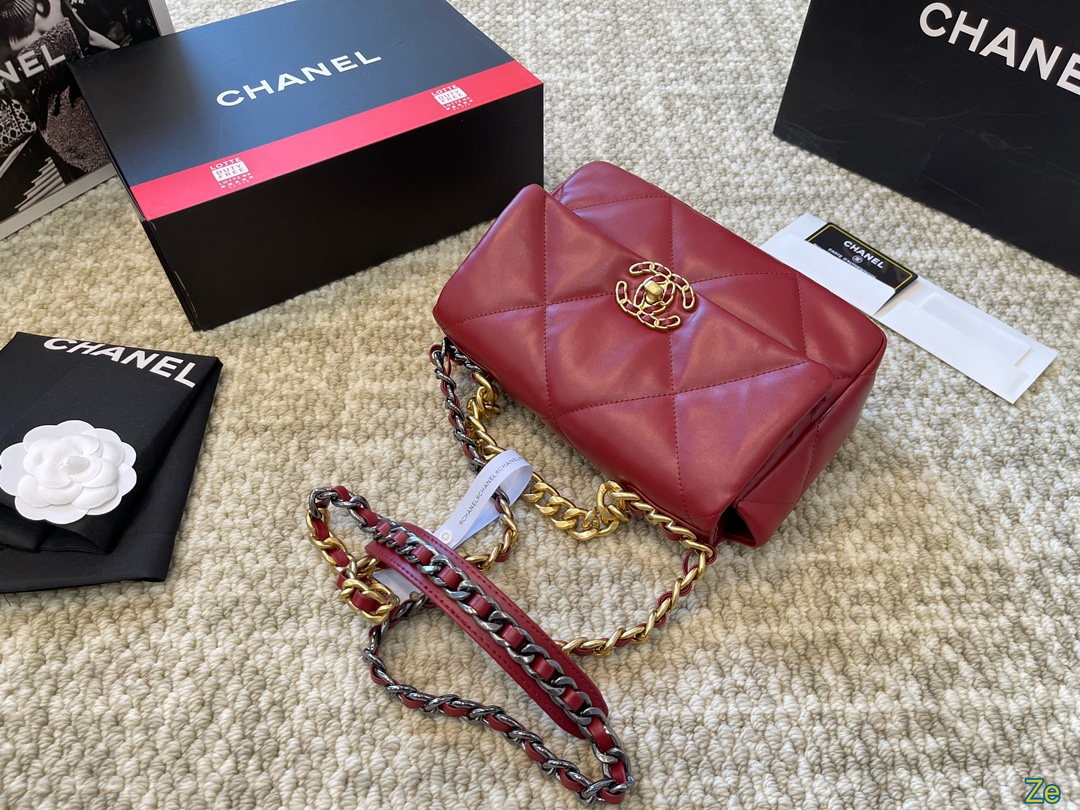 CC 19bag new arrival women bag size : 25*16 cm