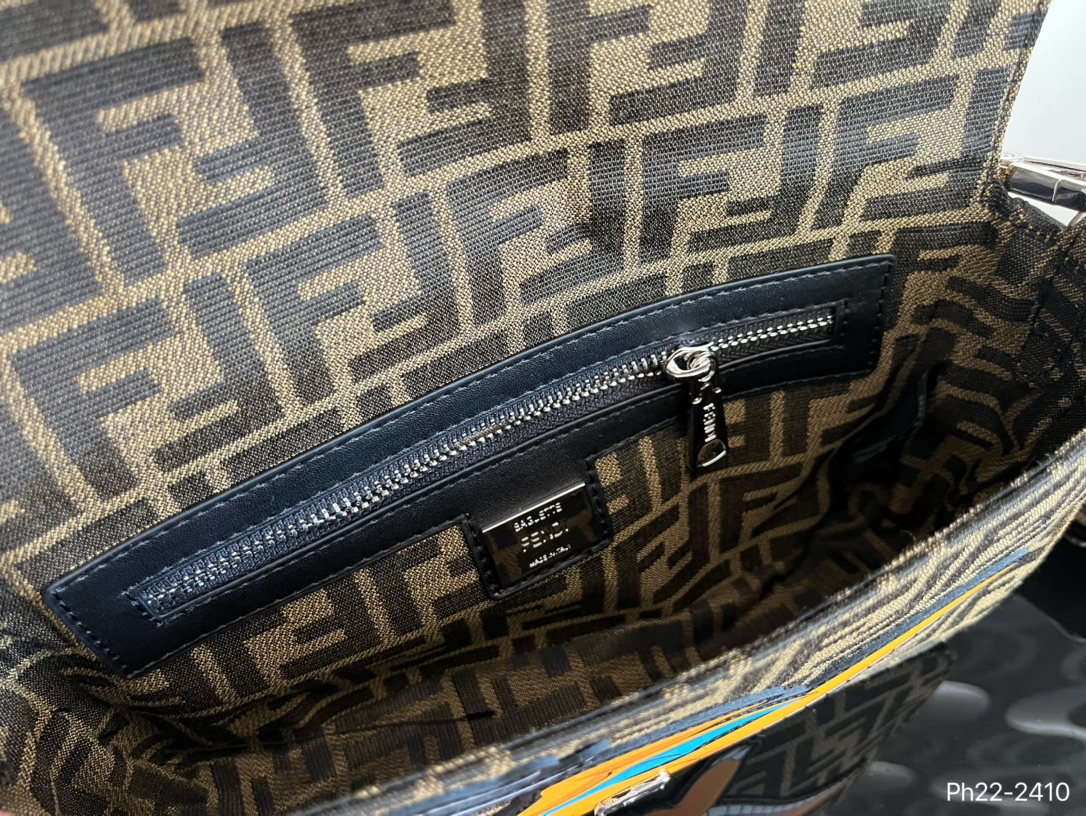 Fen  FRAGMENT new arrival bag size : 26 * 14.5 cm