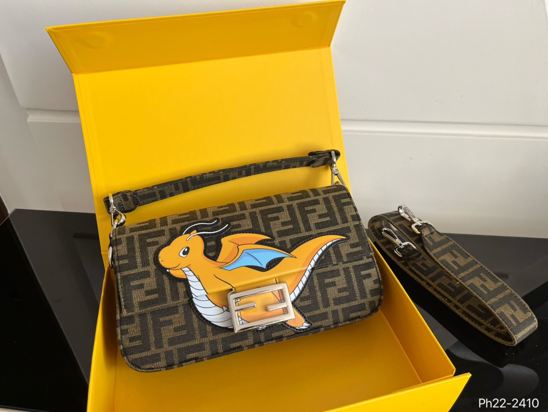 Fen  FRAGMENT new arrival bag size : 26 * 14.5 cm