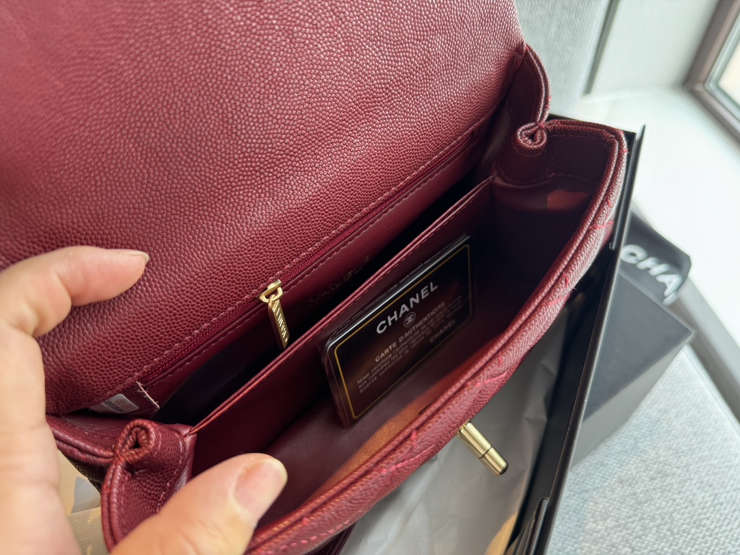 CC coco handle caviar leather size : 23*13cm