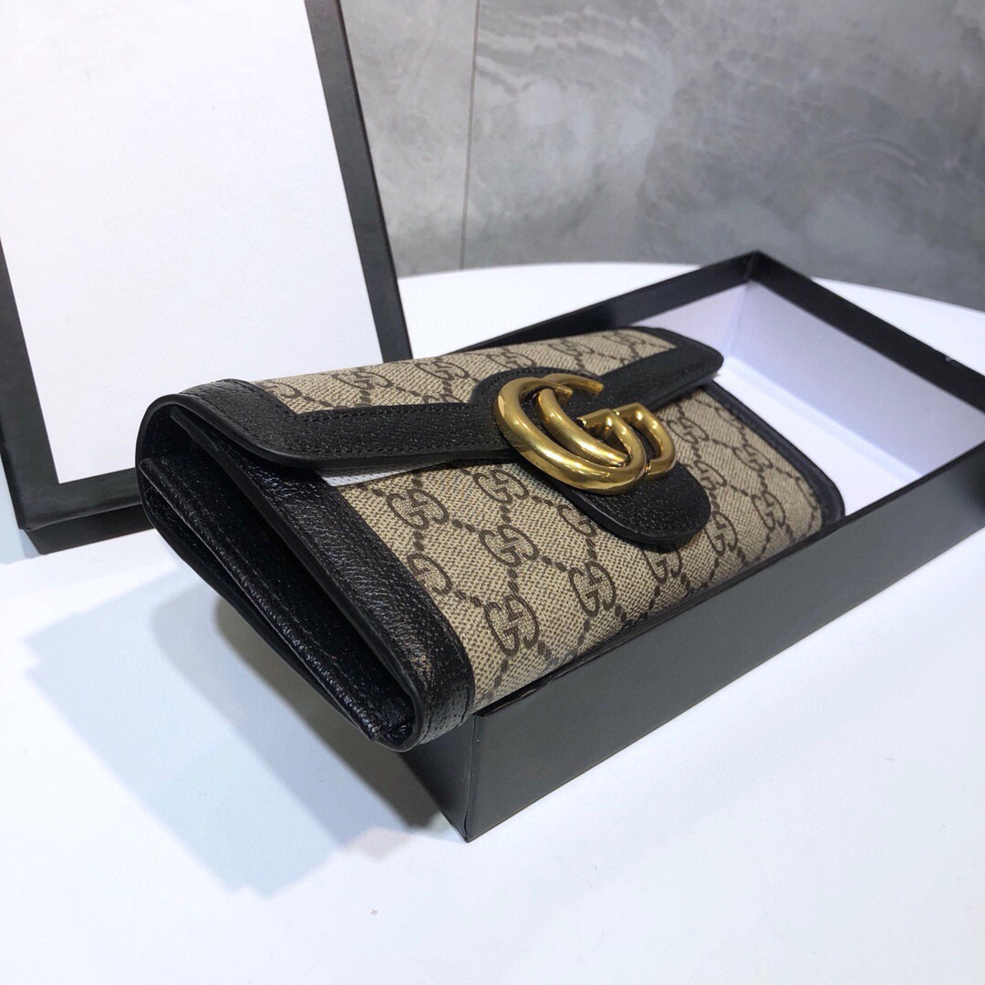 gg new arrival wallets size : 19x10 cm