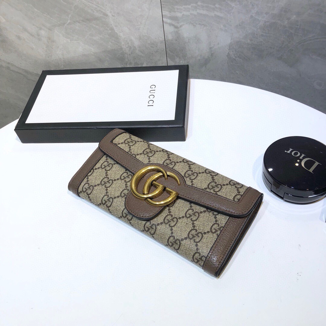 gg new arrival wallets size : 19x10 cm