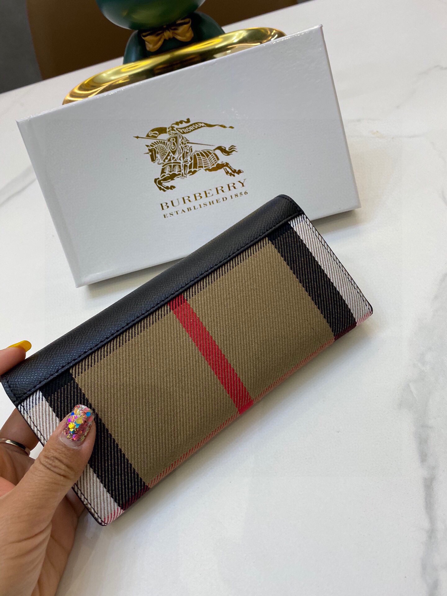 Burb new arrival wallets size:  19* 10 cm