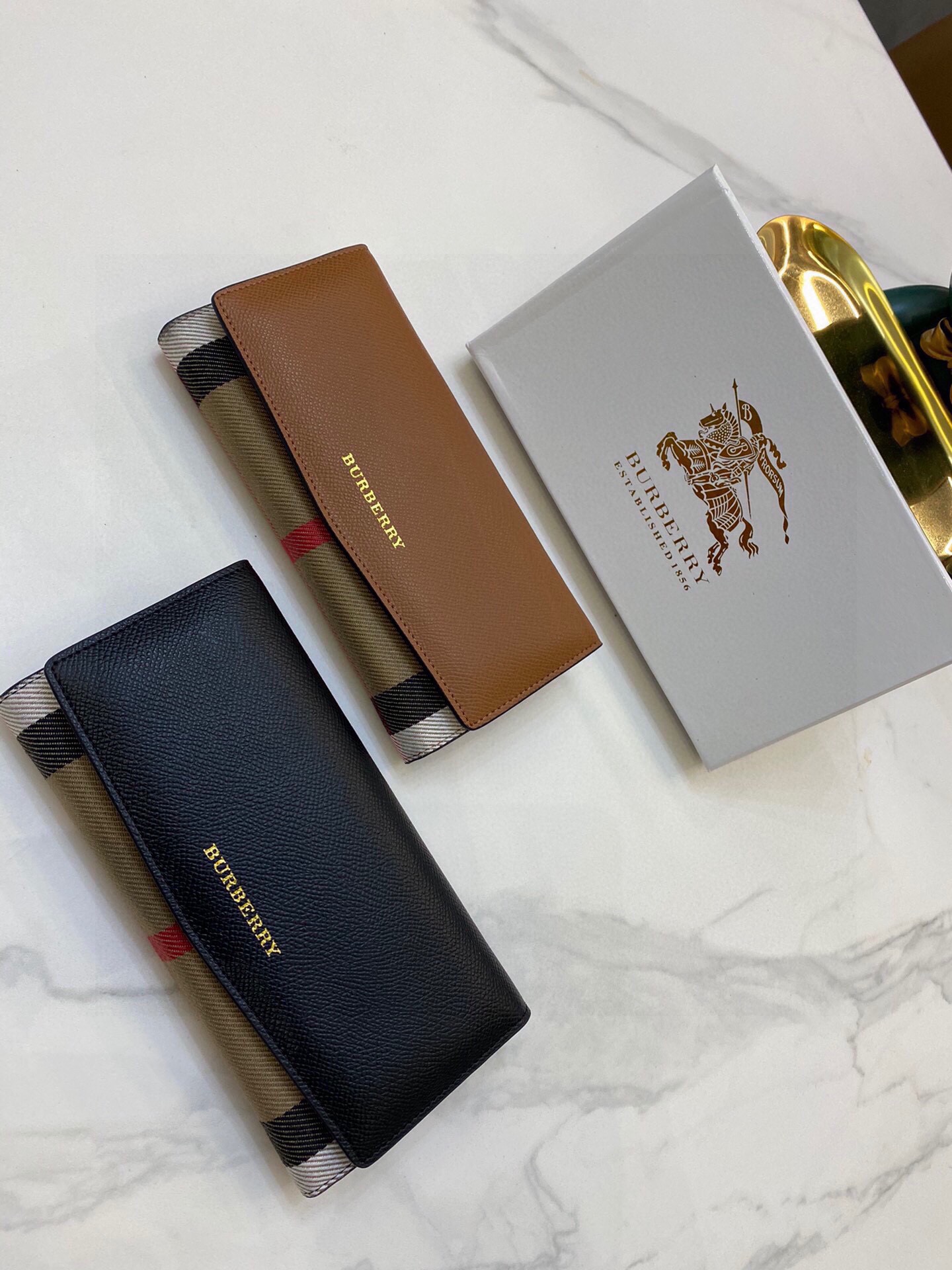 Burb new arrival wallets size:  19* 10 cm