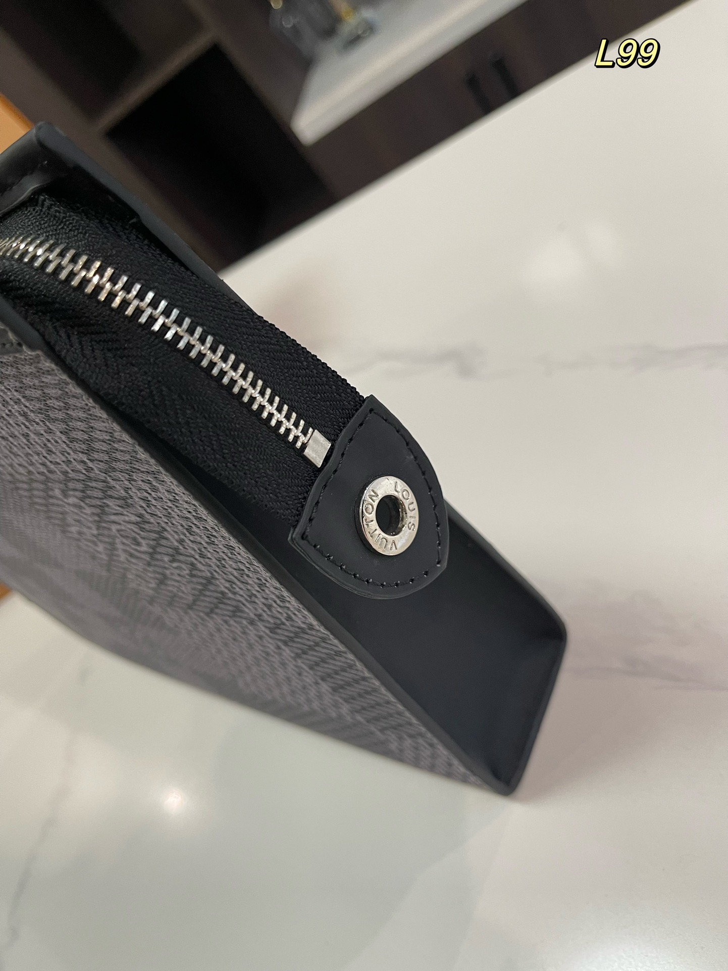 Louis Toiletry Pouch bag size: 26*20cm