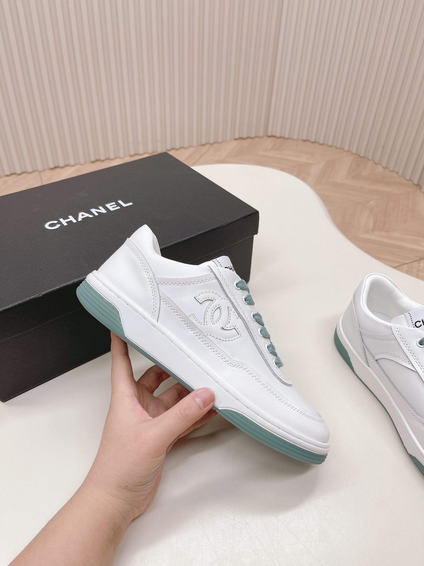 Cc new arrival  24P women sneakers heels 3 cm