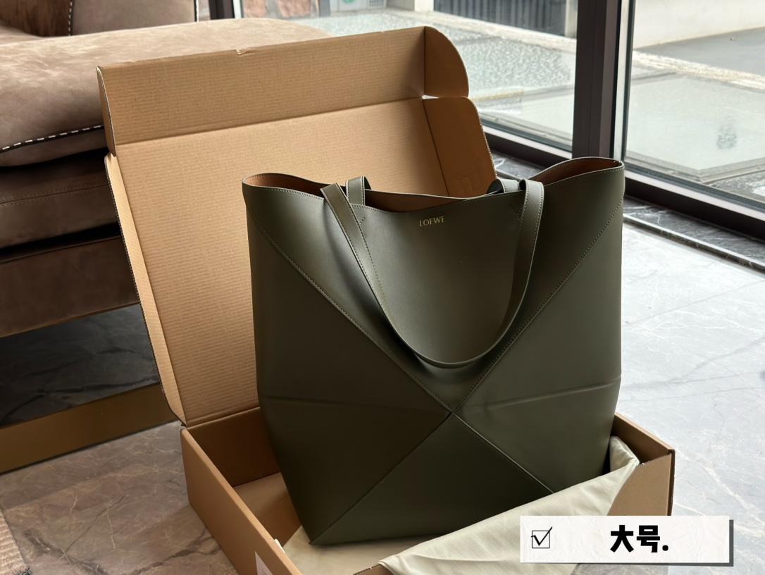 Loe Puzzle Tote size：40 32cm