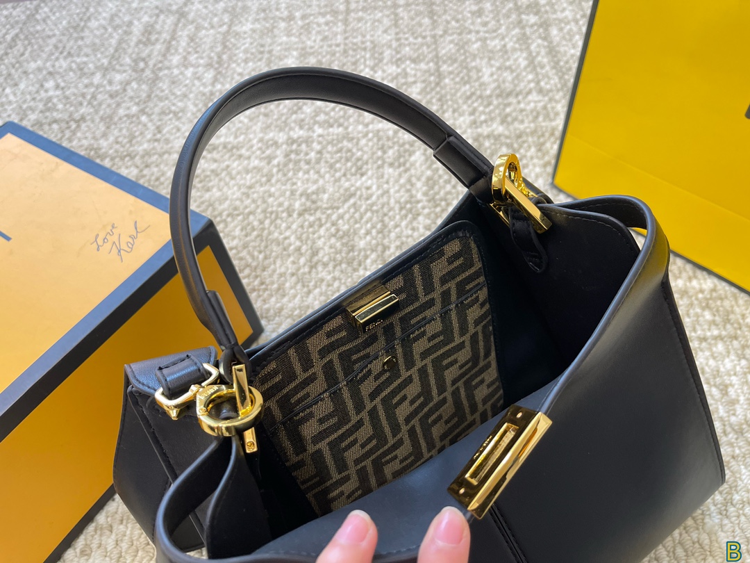 Fen Peekaboo new arrival tote bag size : 30*24 cm