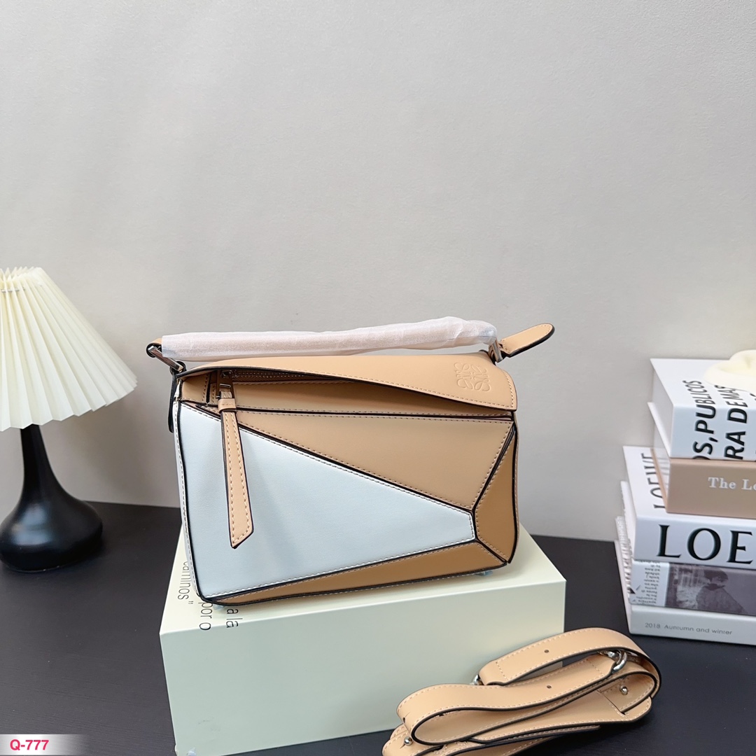 Loe puzzle bag size: 24*16cm