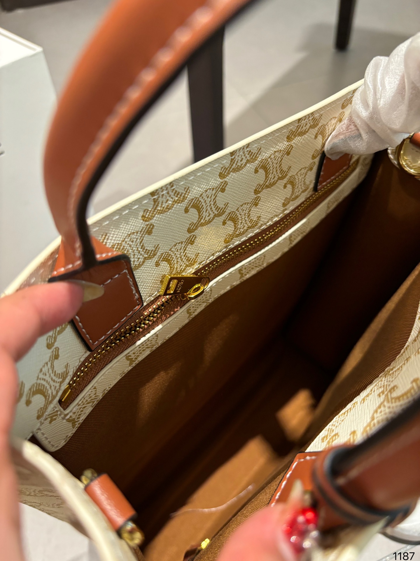 Celine new arrival tote bag size: 27*33cm