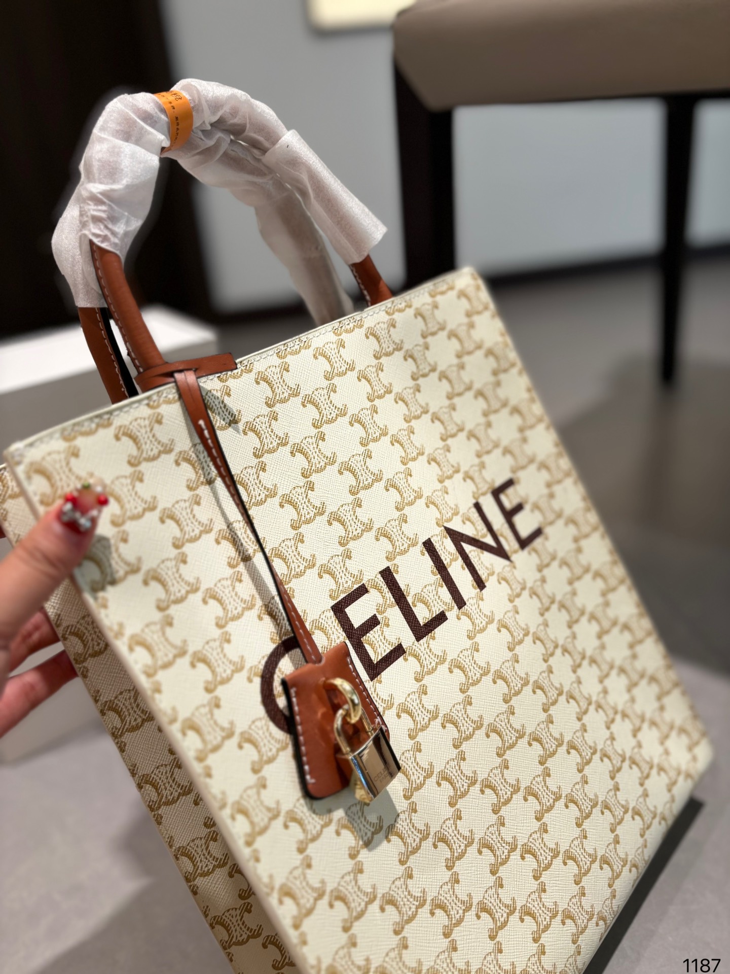 Celine new arrival tote bag size: 27*33cm