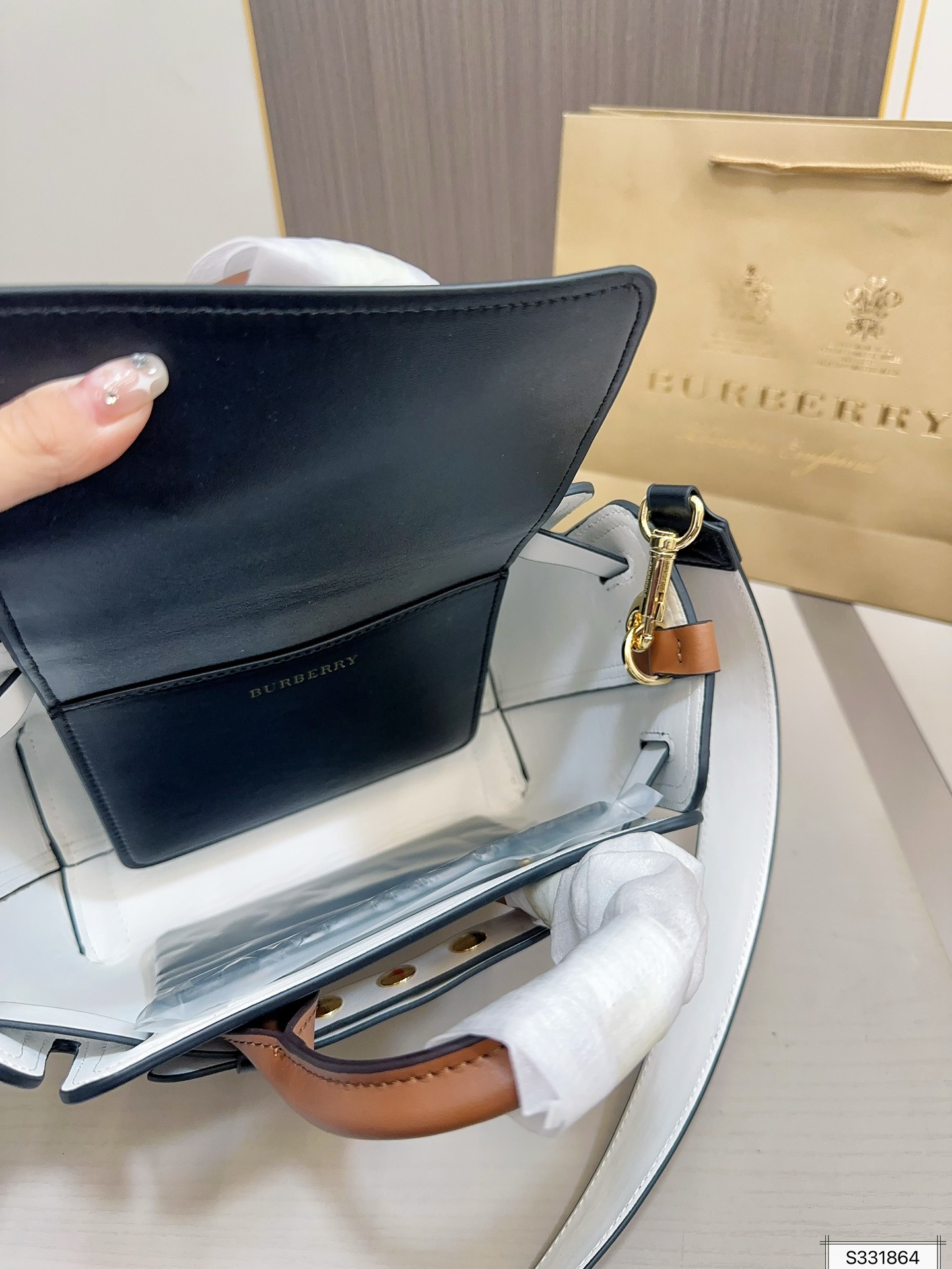 BB new arrival bag size : 23 * 20 cm