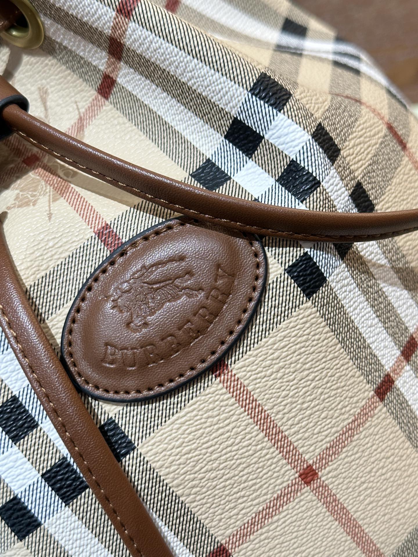 BB new arrival bucket bag size : 20x13x28.5 cm