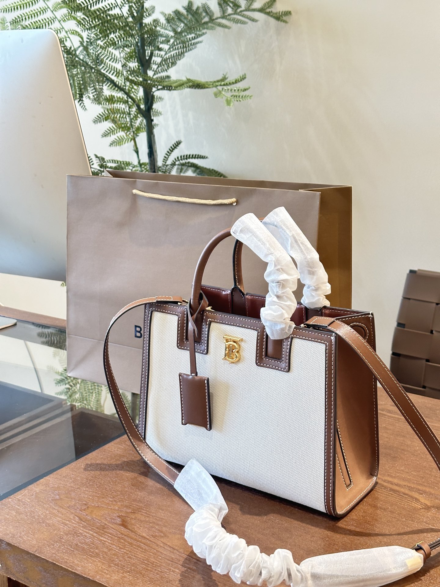 BB new arrival Frances tote bag size: 25cm (10 in )