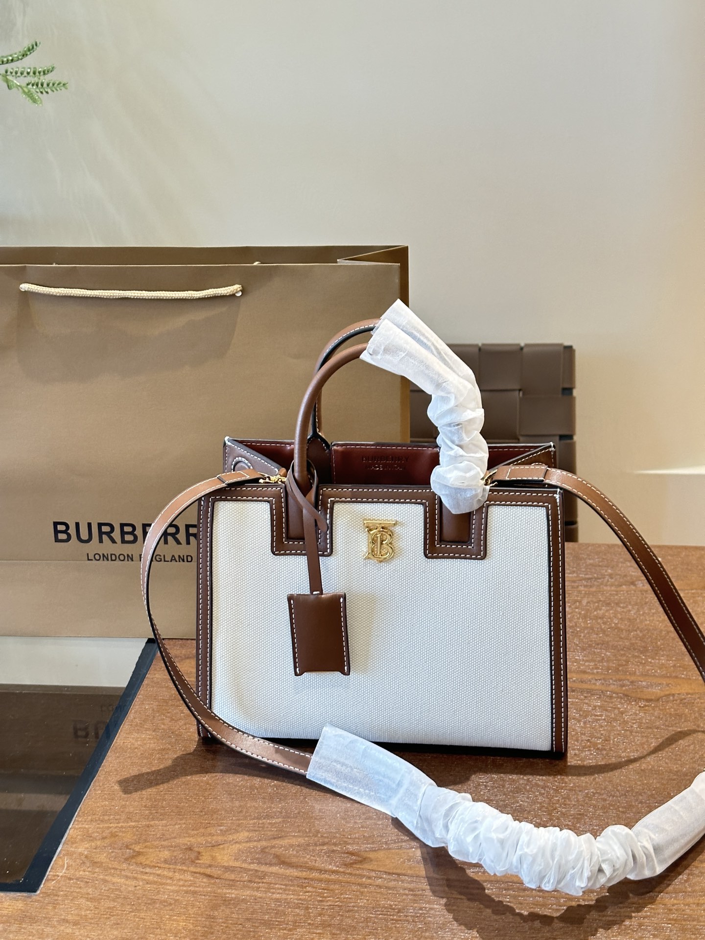 BB new arrival Frances tote bag size: 25cm (10 in )