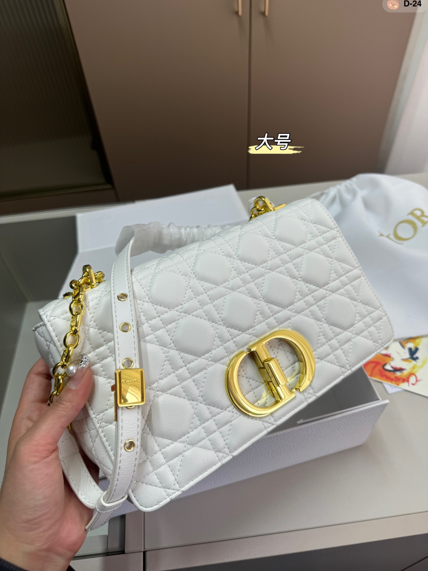 D new arrival women bag size: 25×15 cm