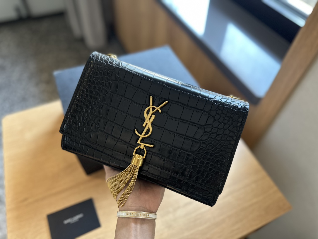 YSL Kate Woc monogram logo bag size 22��17cm