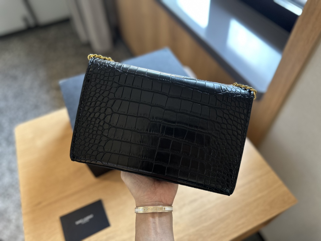 YSL Kate Woc monogram logo bag size 22��17cm