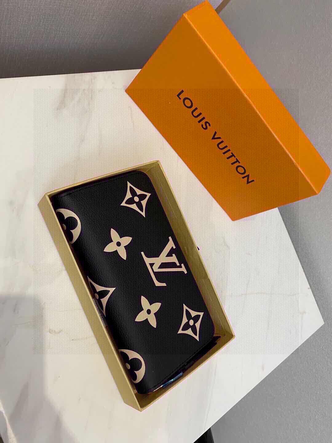 Louis new arrival zippy wallet size: 19.5 x 10.5 x 2.5 cm