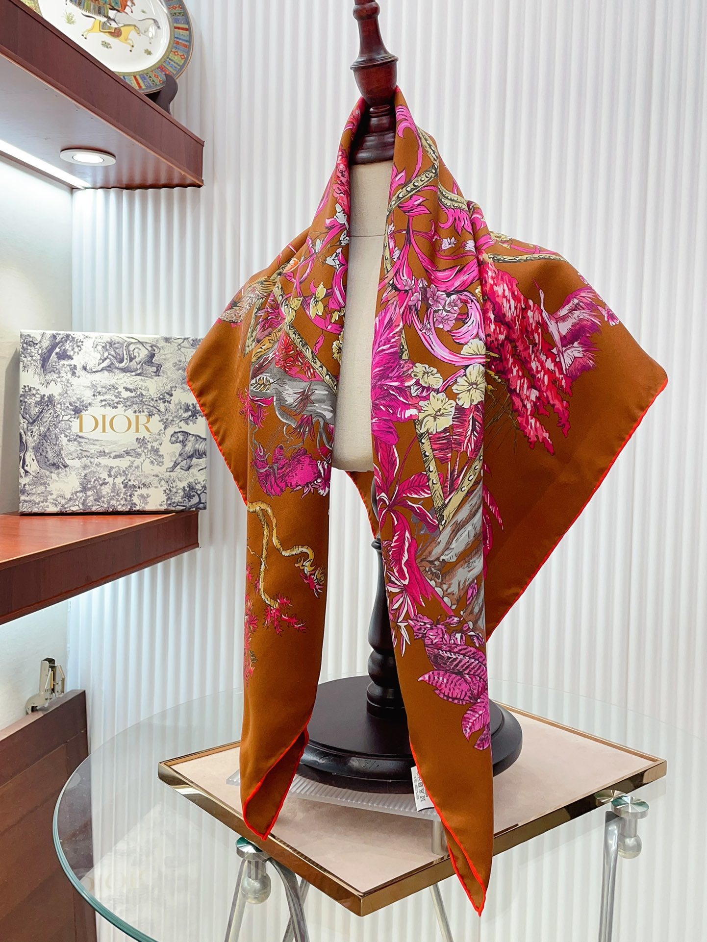 Do Scarf 90*90cm 010