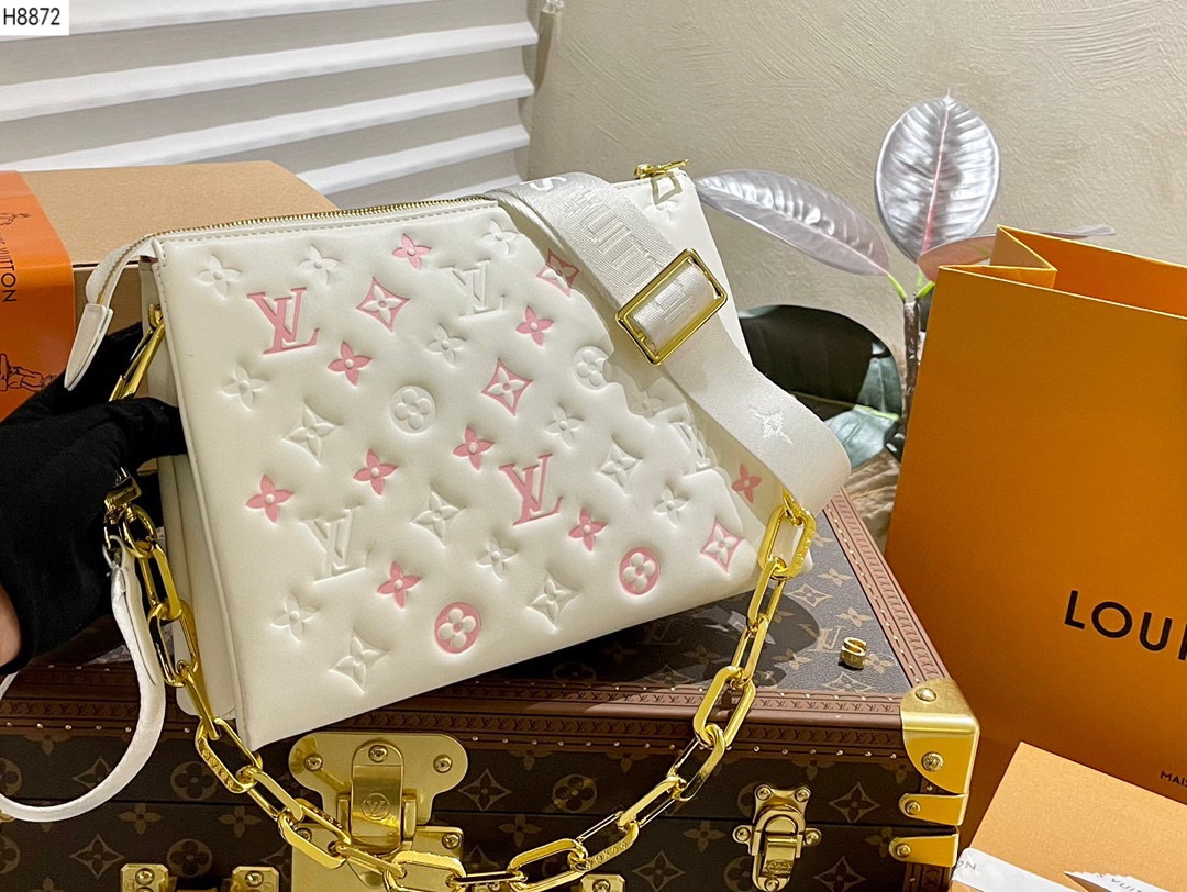 Louis new arrival COUSSIN  bag size: 26 * 20 cm
