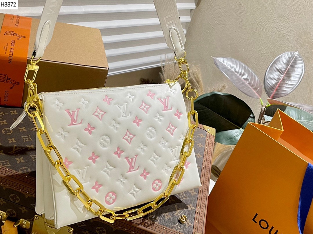 Louis new arrival COUSSIN  bag size: 26 * 20 cm
