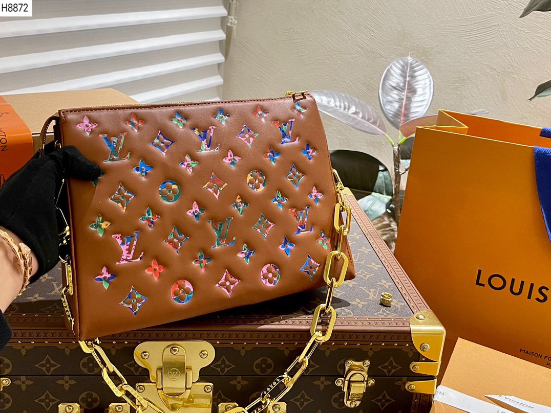 Louis new arrival COUSSIN  bag size: 26 * 20 cm