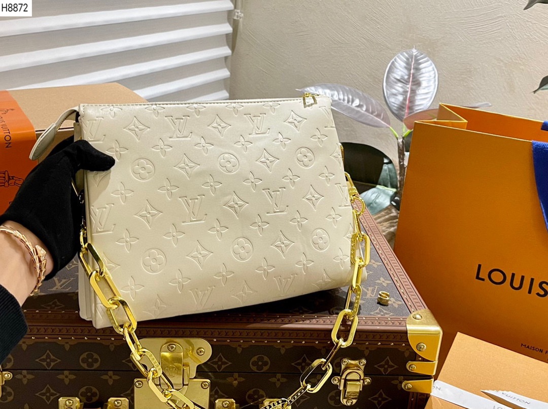 Louis new arrival COUSSIN  bag size: 26 * 20 cm