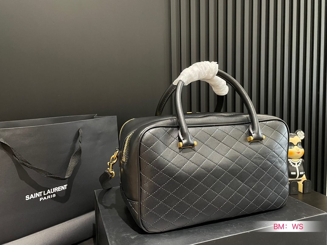 Y new arrival travel bag size: 30*17 cm