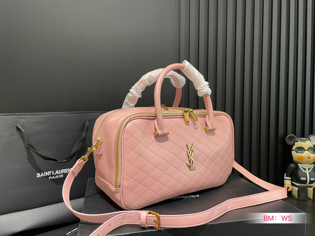 Y new arrival travel bag size: 30*17 cm