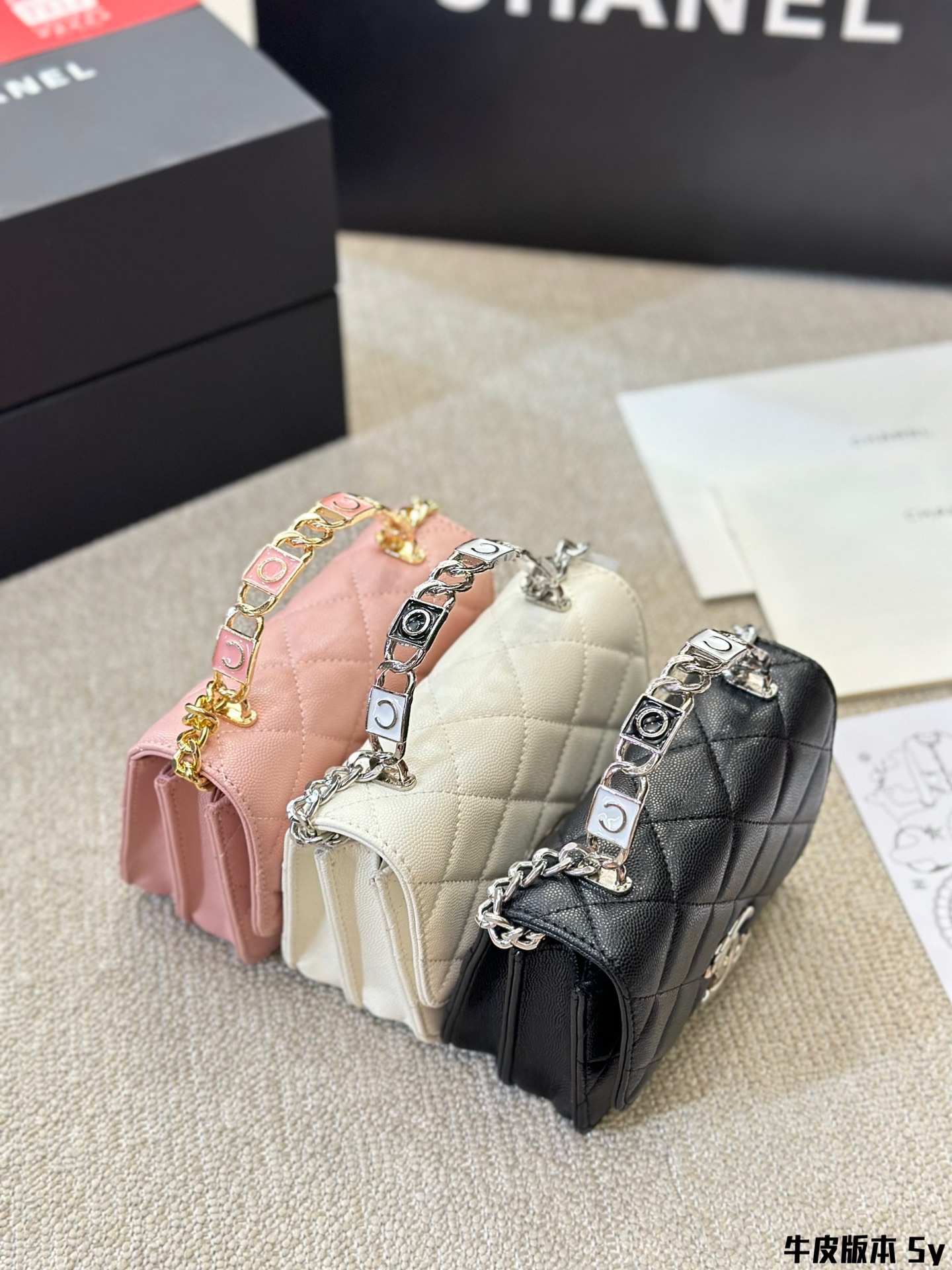 Cc new arrival handbag size: 15 * 11cm