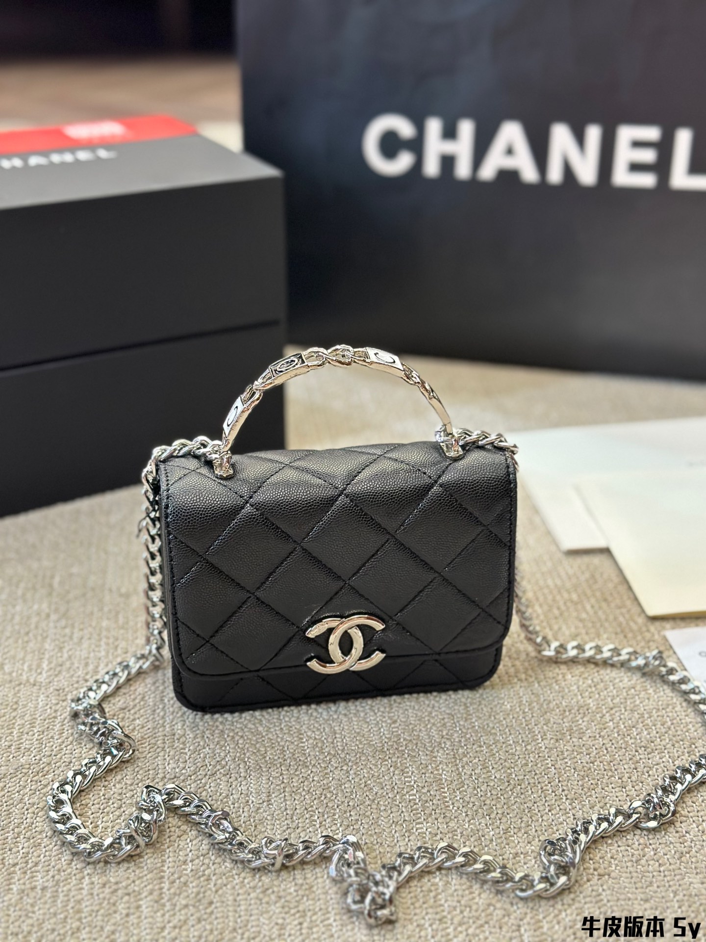 Cc new arrival handbag size: 15 * 11cm