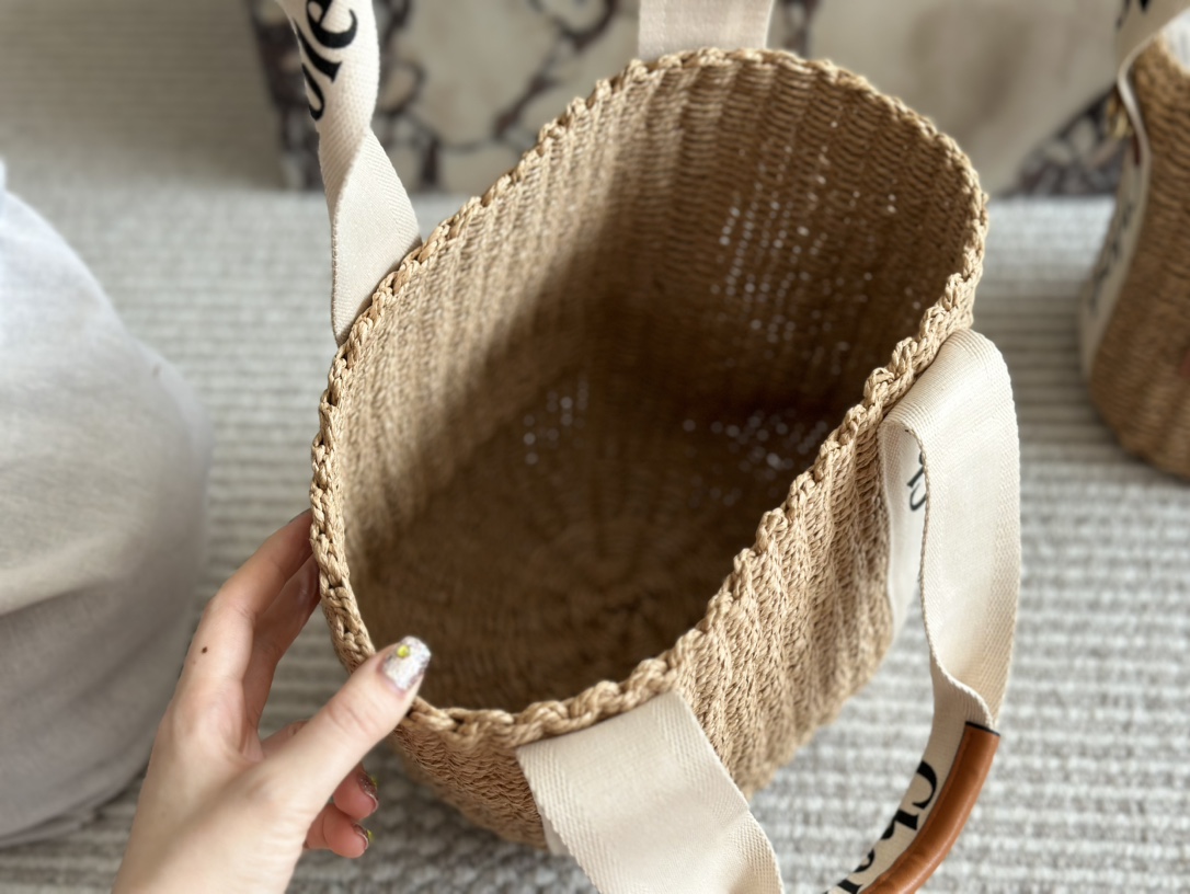 Ch new arrival bucket bag size: 25cm