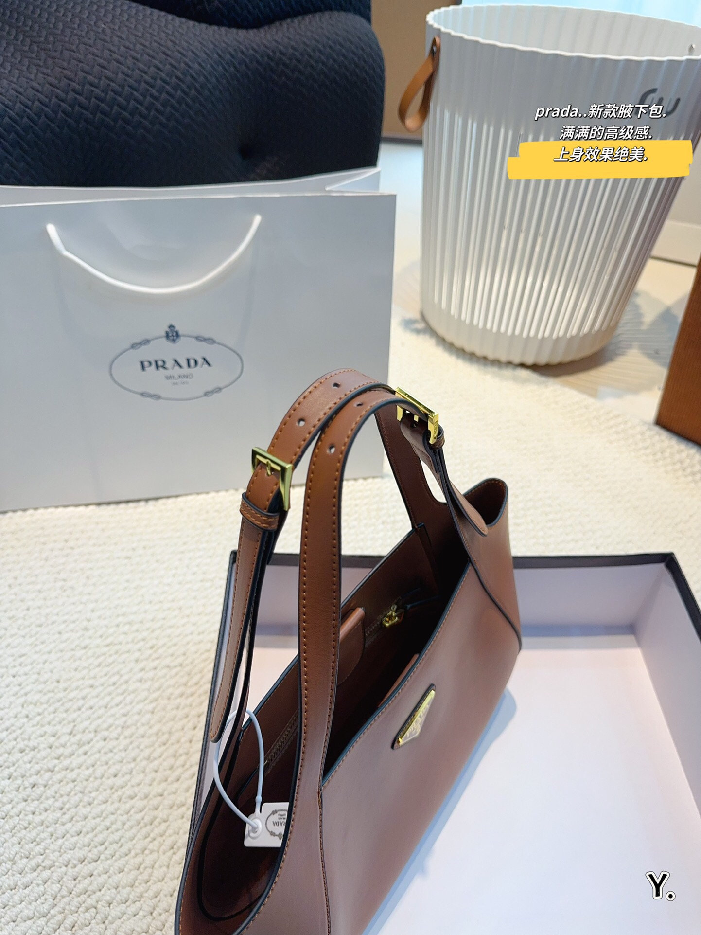 Pra new arrival hobo bag size: 27*7*19cm