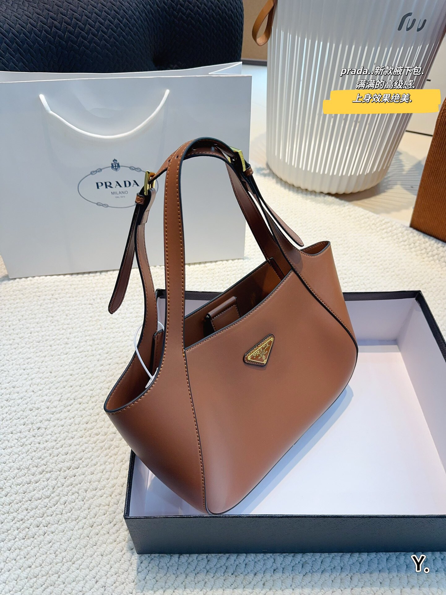 Pra new arrival hobo bag size: 27*7*19cm