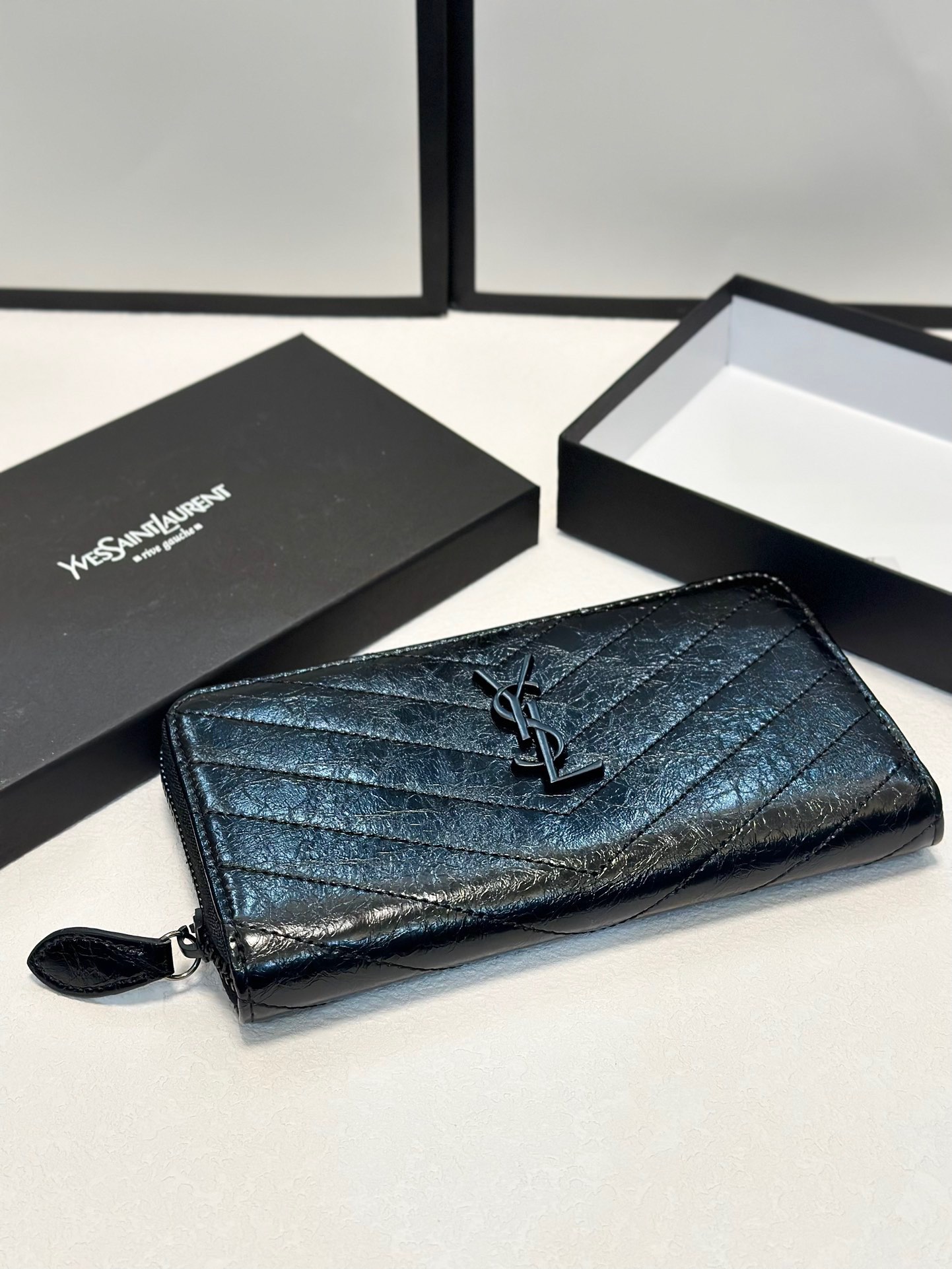 Y New arrival zippy wallet size: 19x10cm