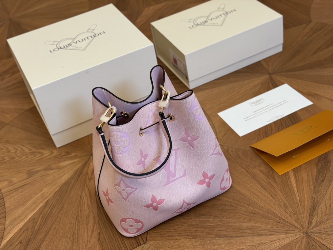 Louis new arrival bucket bag size: 26cm