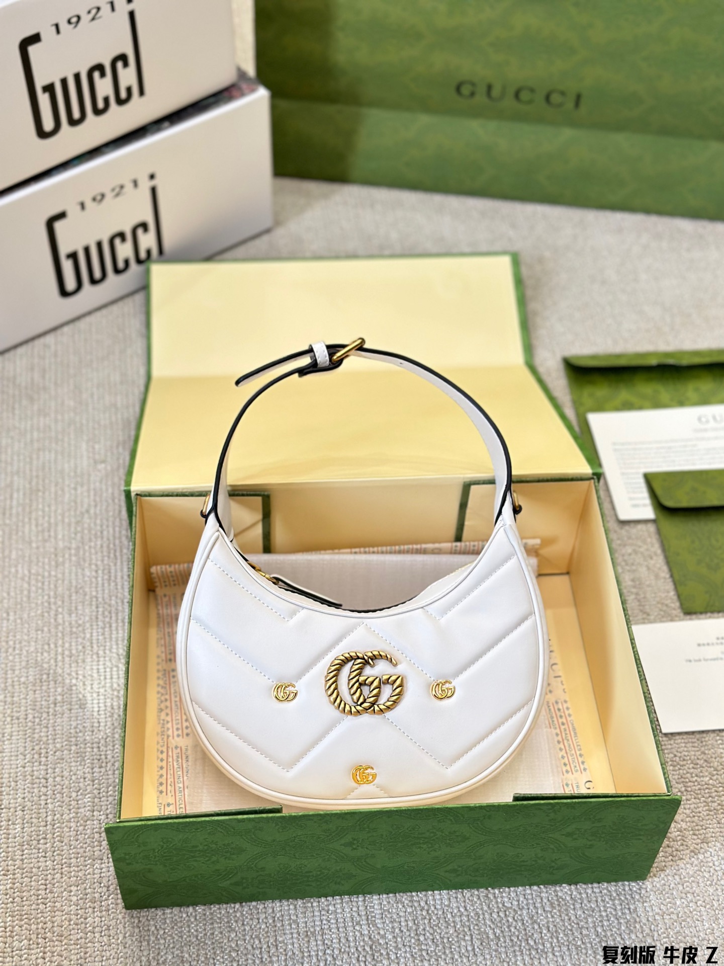 GG new arrival Marmont classic bag size: 20*12 cm