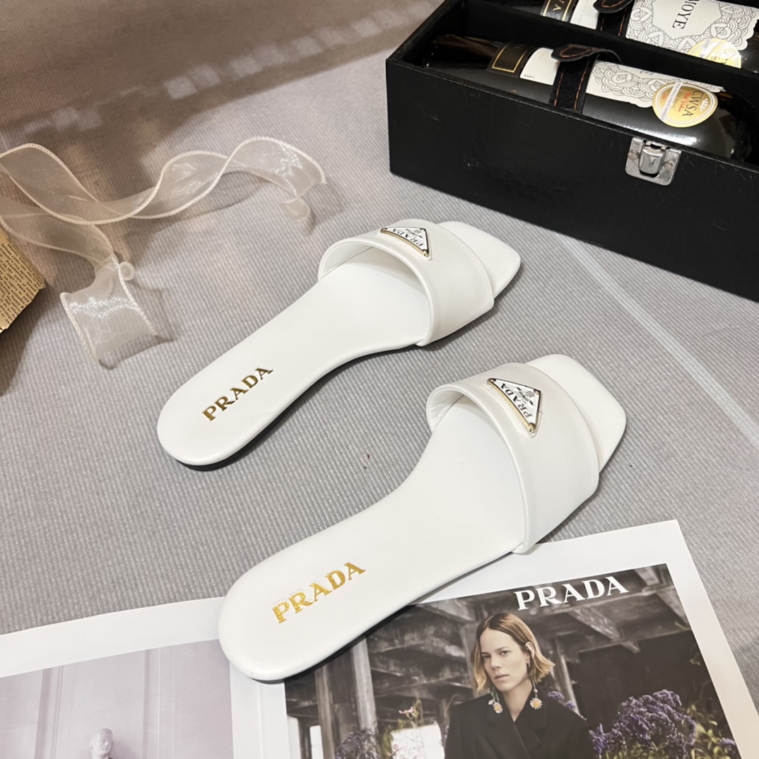 Pra new arrival women slippers