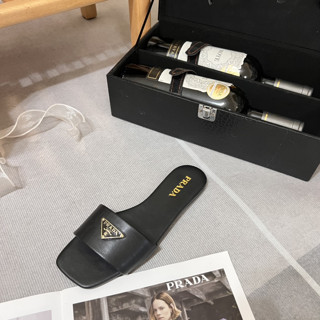 Pra new arrival women slippers