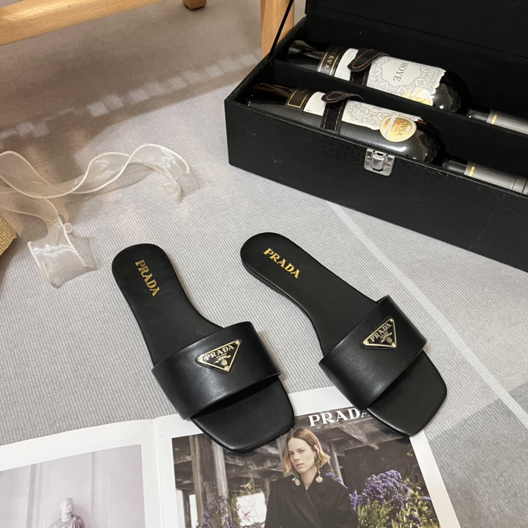 Pra new arrival women slippers