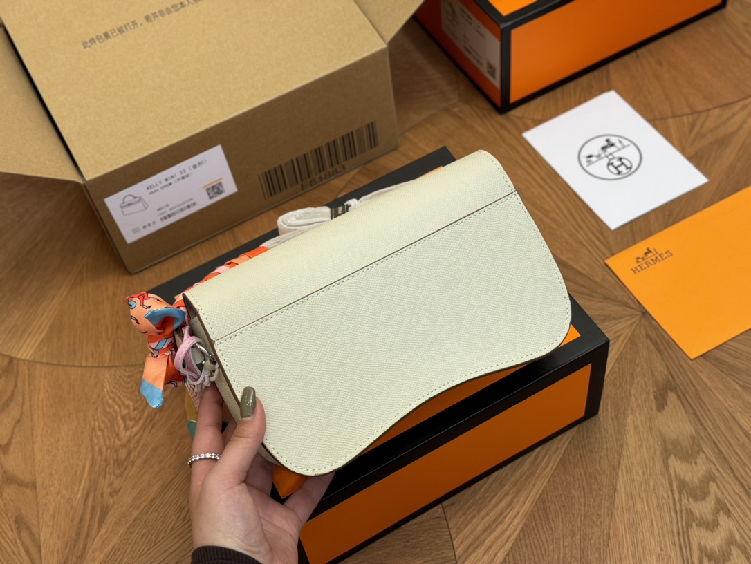 H Della new arrival bag size: 23*15cm