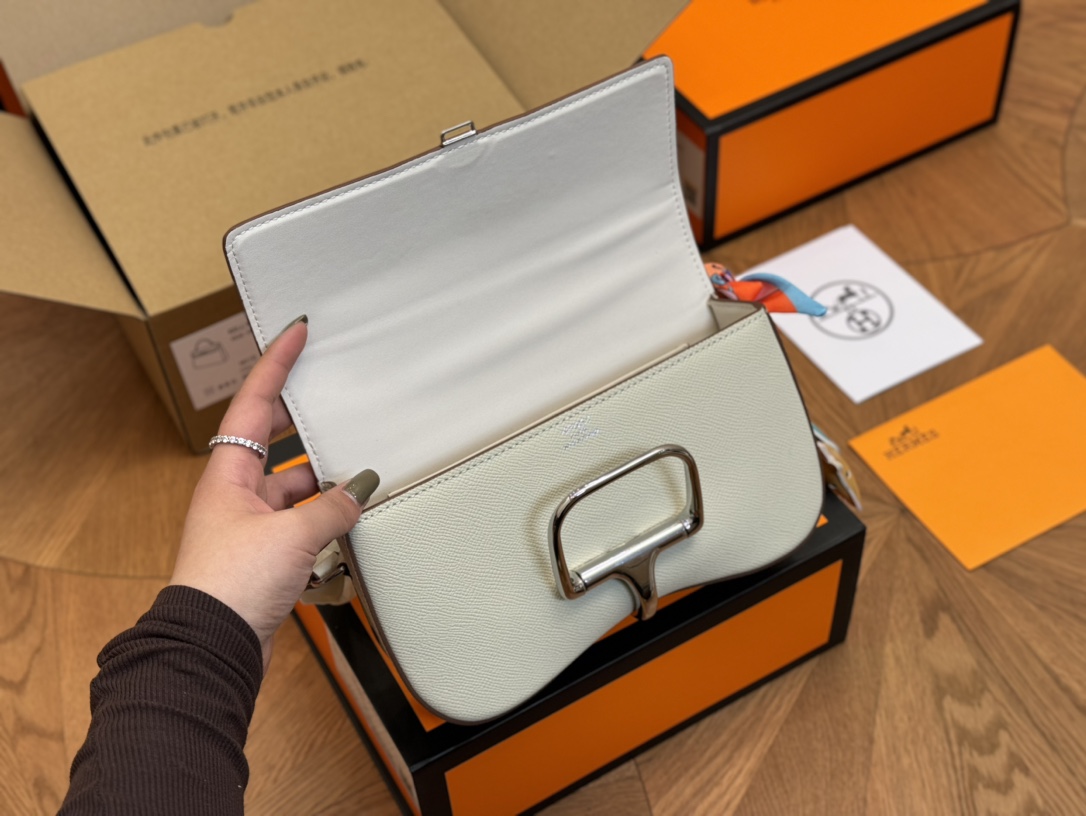 H Della new arrival bag size: 23*15cm