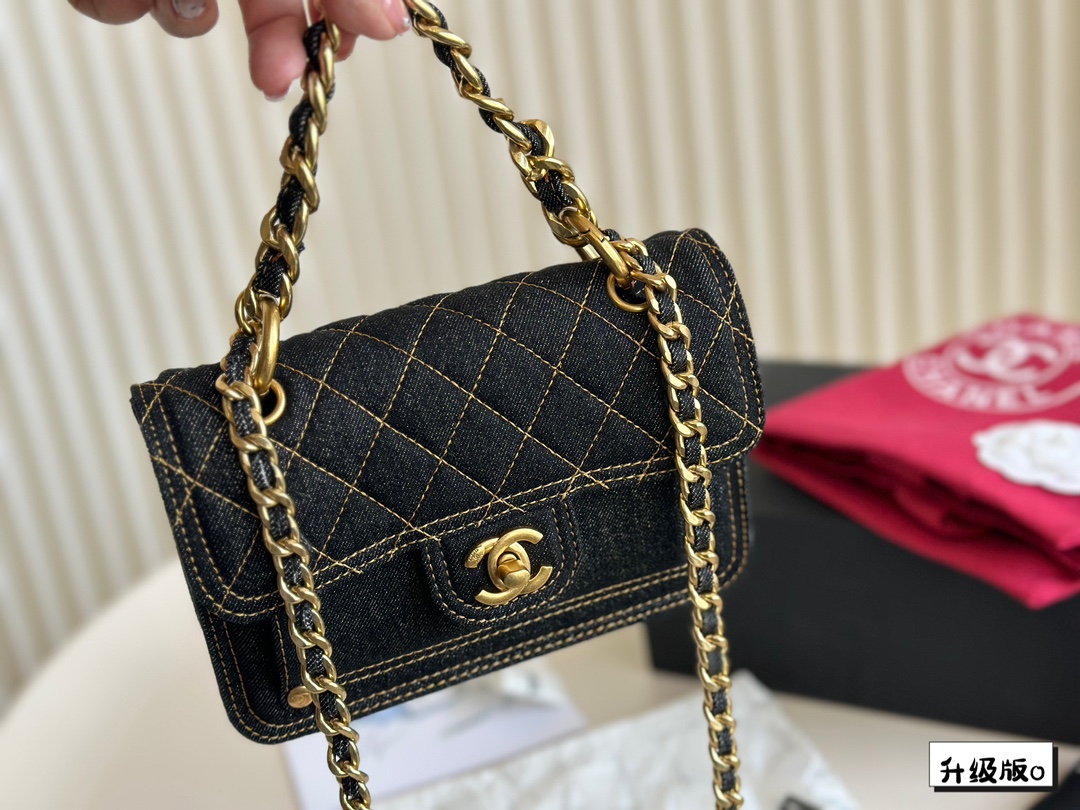 CC new arrival 23s denim bag size: 19*14 cm