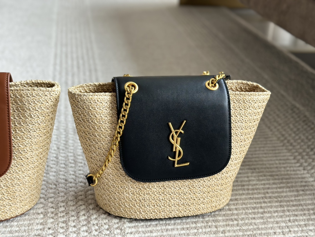 Y new arrival summer bag size:  23 * 20cm